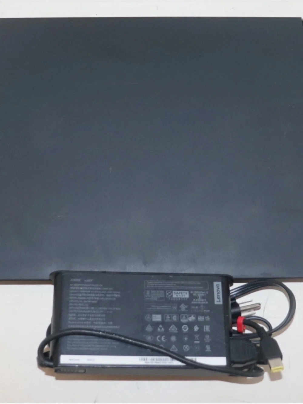 LIKE NEW Lenovo Thinkpad X1 CARBON Gen 8 | i7 2.11G | 16GB RAM | 512GB HDD
